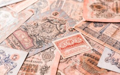 Gdzie sprzedać stare banknoty i jak nie stracić na transakcji?